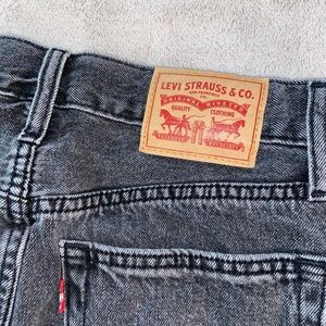 LEVI’s Black denim skirt